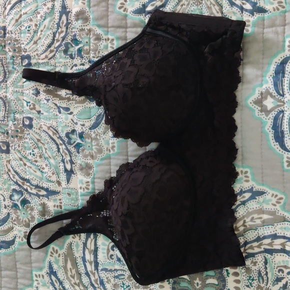 Wireless Lace Convertibles Bralette 34B in Black from Maidenform - Picture 1 of 6